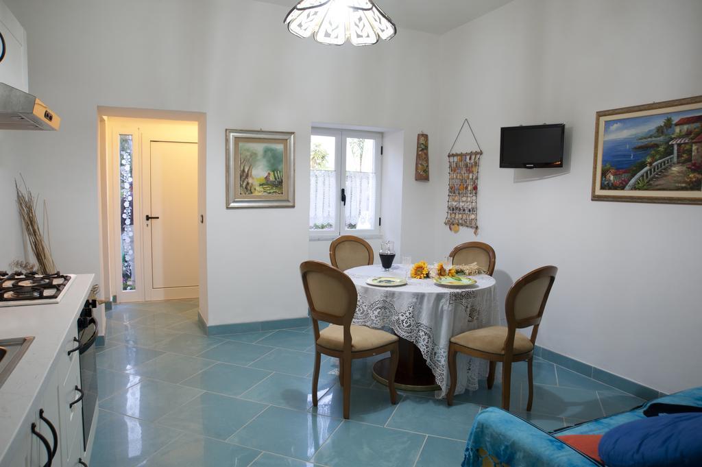 Casa Vacanza Alice & Mari Ascea Cameră foto